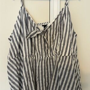 Torrid Women’s Spaghetti Strap Tank w/ Vertical Gray Stripes Sz 5x or 28